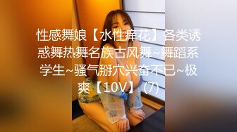  一脸骚样女仆装极品颜值美女，脱下丁字裤咬在嘴里，抖动美臀超嫩粉穴，舔弄炮友大屌，倒立特写爆操嫩穴