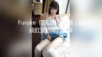 颜值高身材好的御姐少妇全程露脸极大秀，奶子很挺屁股很翘，掰开骚穴给狼友看特写