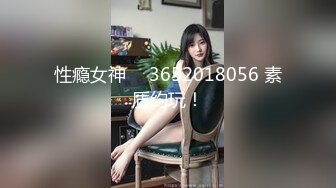 邻家小骚妹全程露脸逼毛没几根啥都学会了，吸着小烟跟狼友撩骚听指挥，揉奶抠逼道具抽插，浪叫呻吟精彩刺激