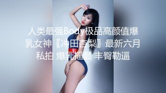 熟女大奶人妻 在家掰着M腿被无套猛怼 爽的不要不要的 奶子哗哗 呻吟不停