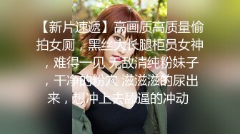   年轻的小少妇露脸跟小哥在浴室啪啪，先洗干净让小哥舔逼，交大鸡巴舔弄，无套抽插多体位爆草，表情好骚啊