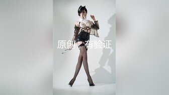 【超级男声原档】近距离观看两次出镜的凉鞋女孩，大B边吐血屁眼边拉便 (2)