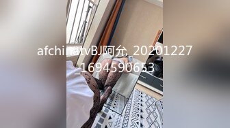 STP28398 甜美邻家小妹！一身蓝衣气质超棒！一对大奶子，张开双腿特写揉穴，多毛骚逼爽的流白浆 VIP0600